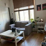 Maisonette Studio Flat In Putney